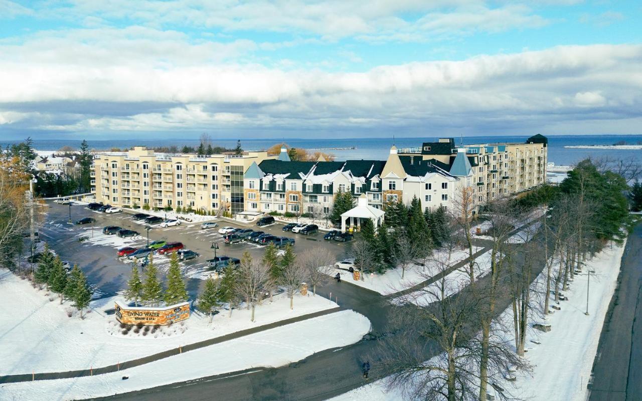 Living Water Resort & Spa Collingwood Extérieur photo